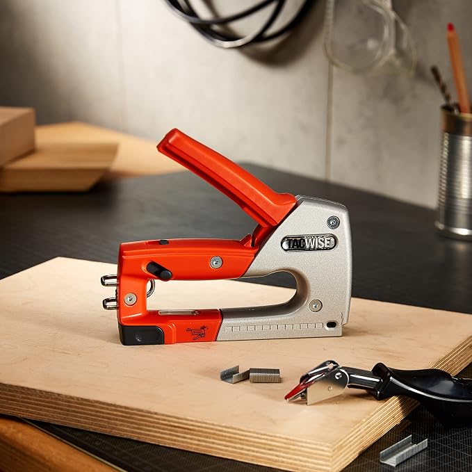 Tacwise 0889 Metal Staple Tacker Kit with Hand Tacker, Staple Remover and 200 Staples (0889)