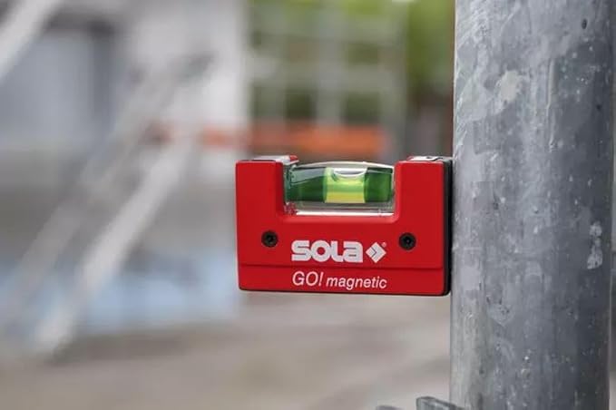 SOLA LSGOM GO! Magnetic Portable Level with Clip and 1 60% Magnified Vial, 3-Inch