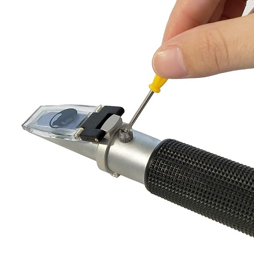 0-10% Brix & Cutting Fluid, Rhino Handheld Refractometer with Automatic Temperature Compensation (Copper) Accuracy 0.1%