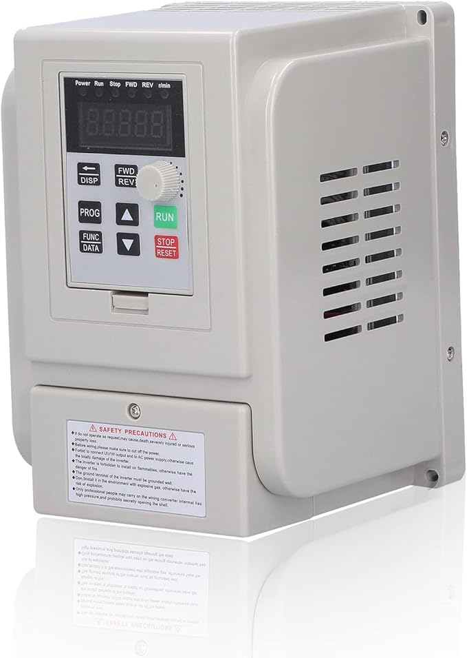 VFD Variable Frequency Drive,Single‑Phase 110V Input 3‑Phase 220V Output Variable Frequency Inverter, Motor Speed Controller,220V 1500W AT5‑1500X, Default
