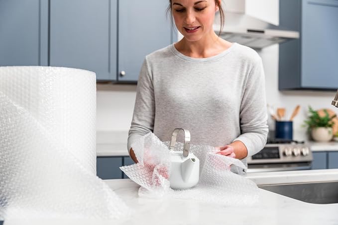 Duck Brand Small Bubble Cushioning Wrap for Fragile Moving & Shipping - 175 ft Packing Wrap for Extra Protection in Boxes & Mailers - Clear Roll, Moving Supplies, Perforated Every 12 in