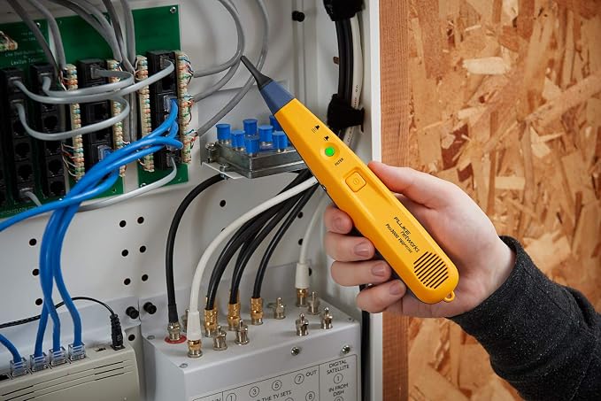 Fluke Networks PRO3000F60-KIT Includes Tone Generator & Probe with 60Hz Filter and SmartTone Technology, 4962074