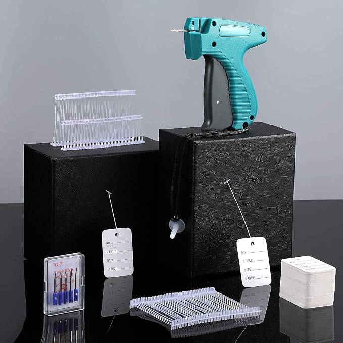 Honoson 2006 Pcs Clothing Price Tags with Gun Set, Including 1 Garment Price Tag Attacher with 5 Steel Needles 500 Clothing Label and 1500 Plastic Fasteners Barbs(Ordinary Style)
