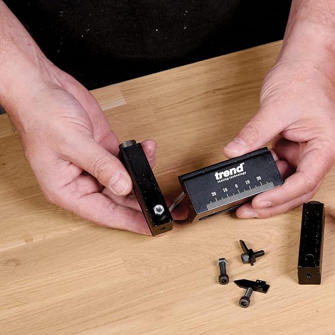 Trend Mini Twin Pocket Hole Jig with HSS Drill Bit & Depth Setting Collar, Square Drive Bit & Pocket Hole Screws Selection, PH/JIG/M