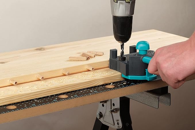 wolfcraft Dowelmaster 4640000 (Practical jig for Clean Corners, T-Butt Edge Connections, and The Accurate Alignment of Dowel Holes)