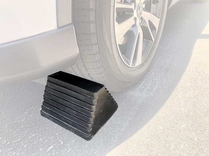 MaxxHaul Rubber Wheel Chock, Large 10" x 8" x 6" Heavy Duty Tire Stop with Non Slip All Weather Grip, Oil Resistant Rubber Block with Steel Eyebolt for Vehicle and Trailer Safety (80681) (Pack of 5)