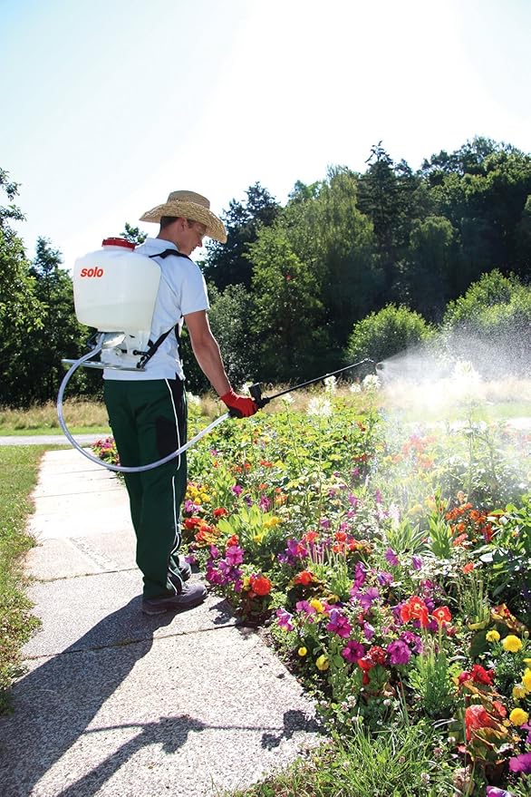 SOLO 475-B BACKPACK SPRAYER, 4 GALLON, DIAPHRAGM - BLEACH RESISTANT