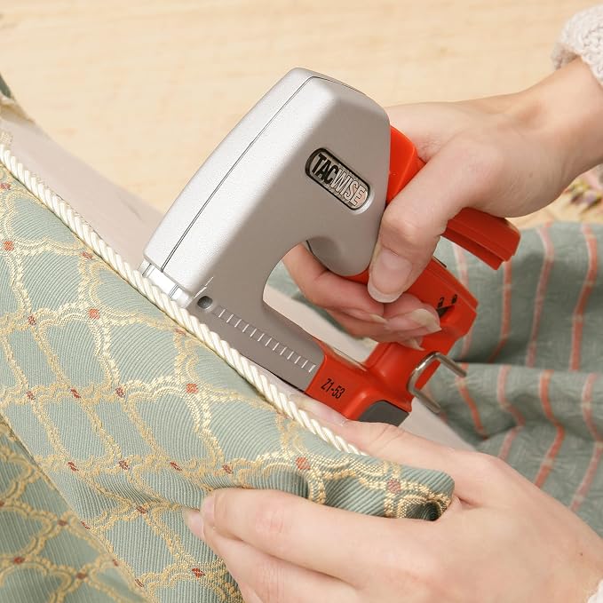 Tacwise 0889 Metal Staple Tacker Kit with Hand Tacker, Staple Remover and 200 Staples (0889)