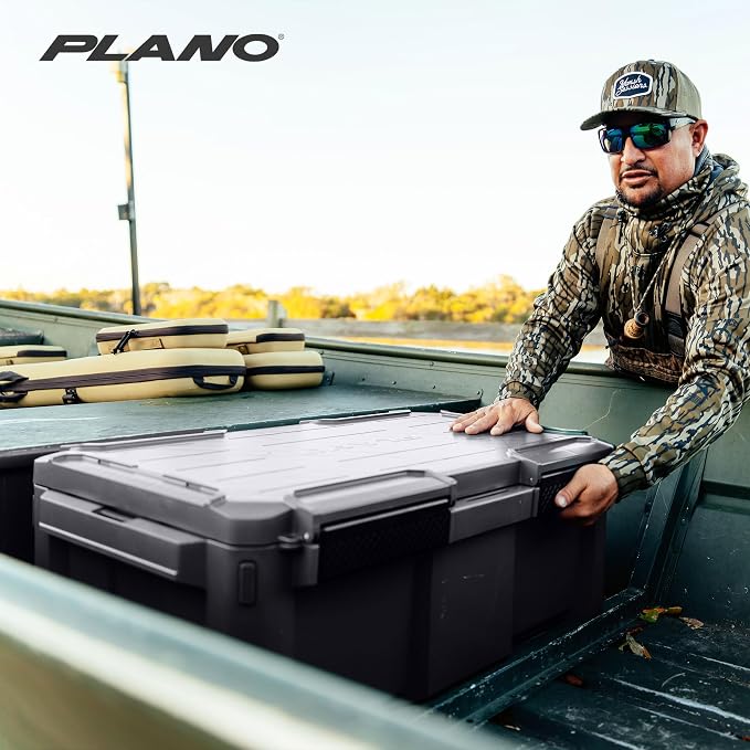Plano GoNow Box, Waterproof Gear Storage, Heavy-Duty Outdoor Utility Container with Tray and Dividers for Tools and Accessories, Large, Charcoal