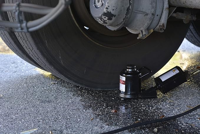 AME INTL 20-Ton Air/Hydraulic Bottle Jack, Low Profile, black (14461)